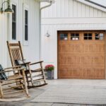 Top-glass / 1-car garage doors Clopay Gallery® Steel - Premium Series with Intellicore® - Model GD2LU w/ Colonial 509 - Ultra-Grain Medium