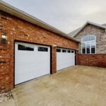 Top-glass / 1-car garage doors Clopay Bridgeport™ Steel - Premium Series with Intellicore - Standard White - Model BD2EU