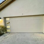 Side-Glass / 2/Car garage doors img 7655
