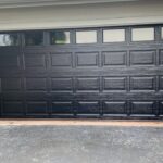 Top-Glass / 2-car garage doors Clopay Classic™ Steel - Premium Series - w/ Plain Short windows - Model 4300 - Black