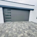 Side-Glass / 2/Car garage doors img 8594