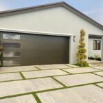 Side-Glass / 2/Car garage doors img 8687