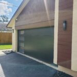 Side-Glass / 2/Car garage doors img 8692