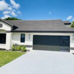 Side-Glass / 2/Car garage doors img 8697
