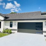 Side-Glass / 2/Car garage doors img 8705
