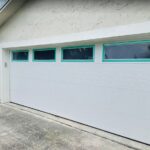 Top-Glass / 2-car garage doors Clopay Modern Steel™ with Contemporary Windows - Premium Series with Intellicore® w/ Plain Long Windows - Model 9208 - Standard White