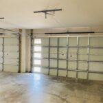 Side-Glass / 2/Car garage doors img 9290