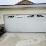Top-Glass / 2-car garage doors Amarr Heritage 3000 w/ Sunset 603 Windows - Standard White