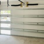 Side-Glass / 2/Car garage doors img 9553