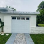 Top-glass / 1-car garage doors Clopay Classic Steel Value Series w/ Plain Short Windows - Model 94 - Standard White