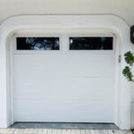 Top-glass / 1-car garage doors Clopay Modern Steel™ with Contemporary Windows - Premium Series with Intellicore® - Model 9209 - Standard White