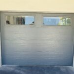 Top-glass / 1-car garage doors Clopay Modern Steel™ with Contemporary Windows - Premium Series® - Model 4302 - Charcoal